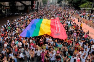 d15d8fb0-0d51-11e5-93a7-47d2022672d7_pg_1